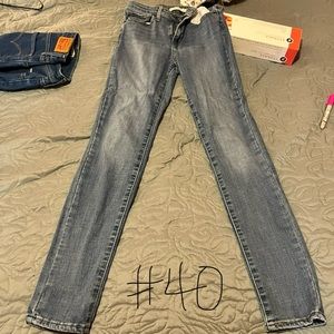 Levi’s High Rise Skinny Jeans